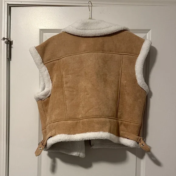 Altar'd State Tan and Cream Sherpa Vest - Picture 2 of 2